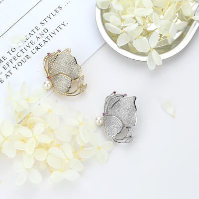 Fashion luxury jewelry silver color butterfly design rhinestone brooch for women
