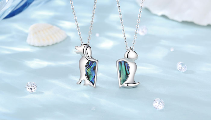Elevate Your Style with Merryshine Jewelry's Pet-Inspired Heart Pendant Necklace